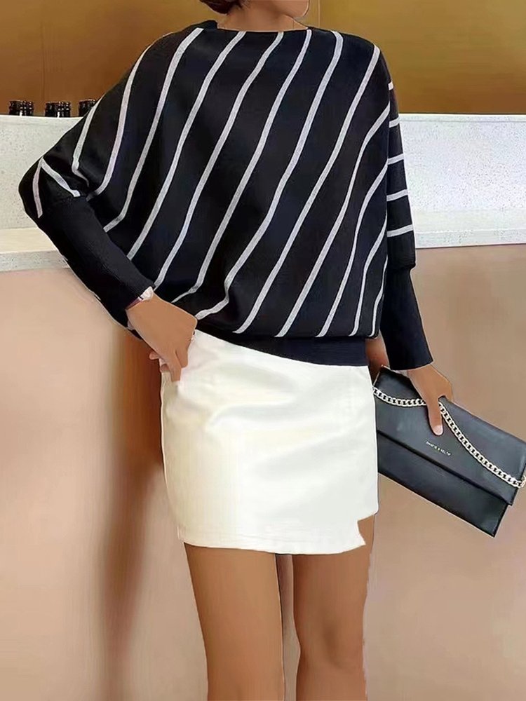 Women's Sweaters Crew Neck Diagonal Stripes Knitted Sweater - MsDressly